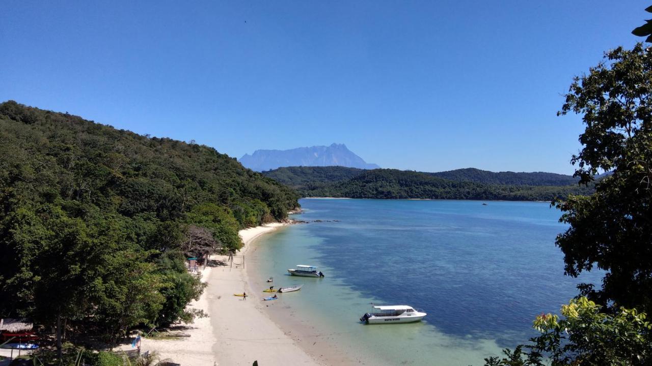 Kota Belud Bigfin Beach Resort מראה חיצוני תמונה