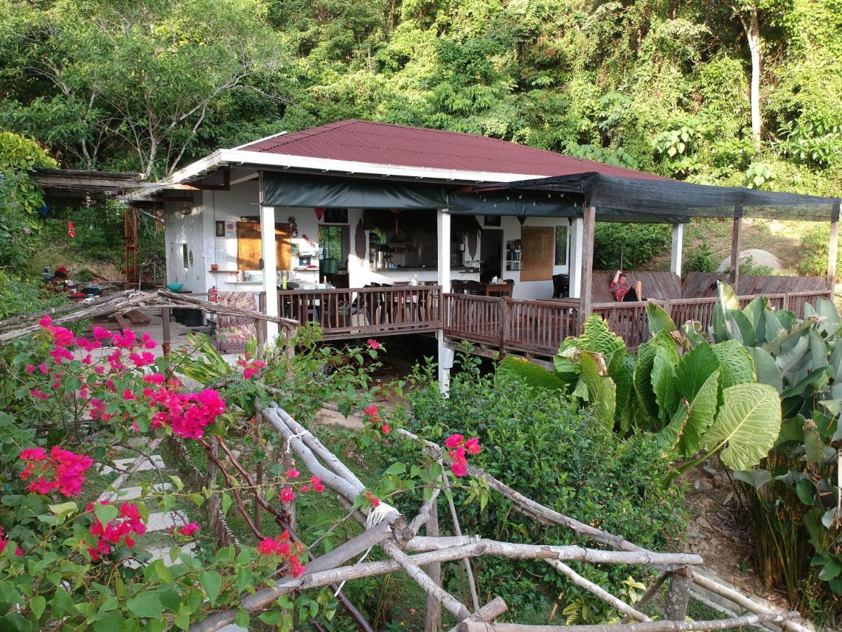 Kota Belud Bigfin Beach Resort מראה חיצוני תמונה